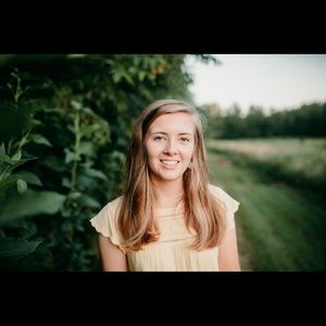 Meet your Posher, Alyson